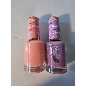 2 Piece Nail Polish Set DC159 Pearl Thin DC026 Lavender Crocus 18mL